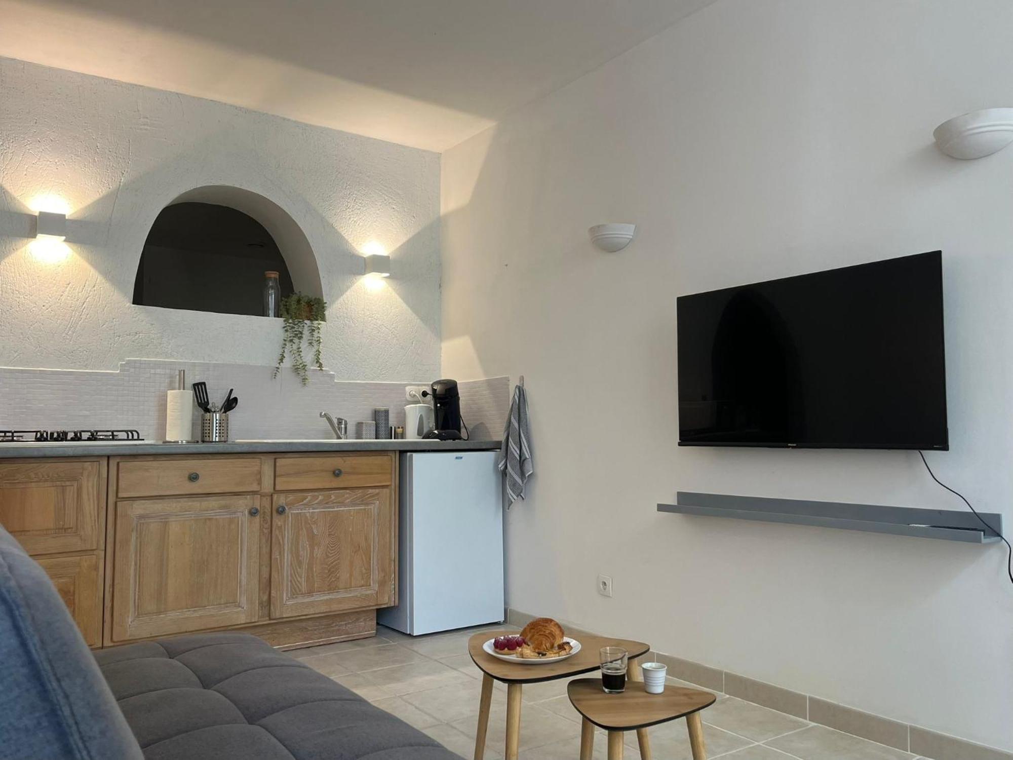 Y&R Residence ديني-ليه-بان المظهر الخارجي الصورة